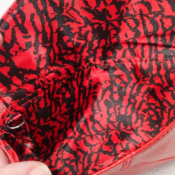 Mary Kay Red Metro Chic Red Bag - Picture 4 of 5